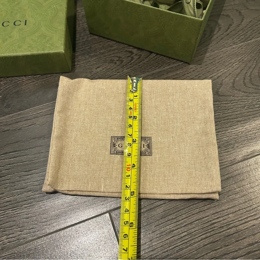 Gucci Dust Bag and Box - Picture 8 of 16